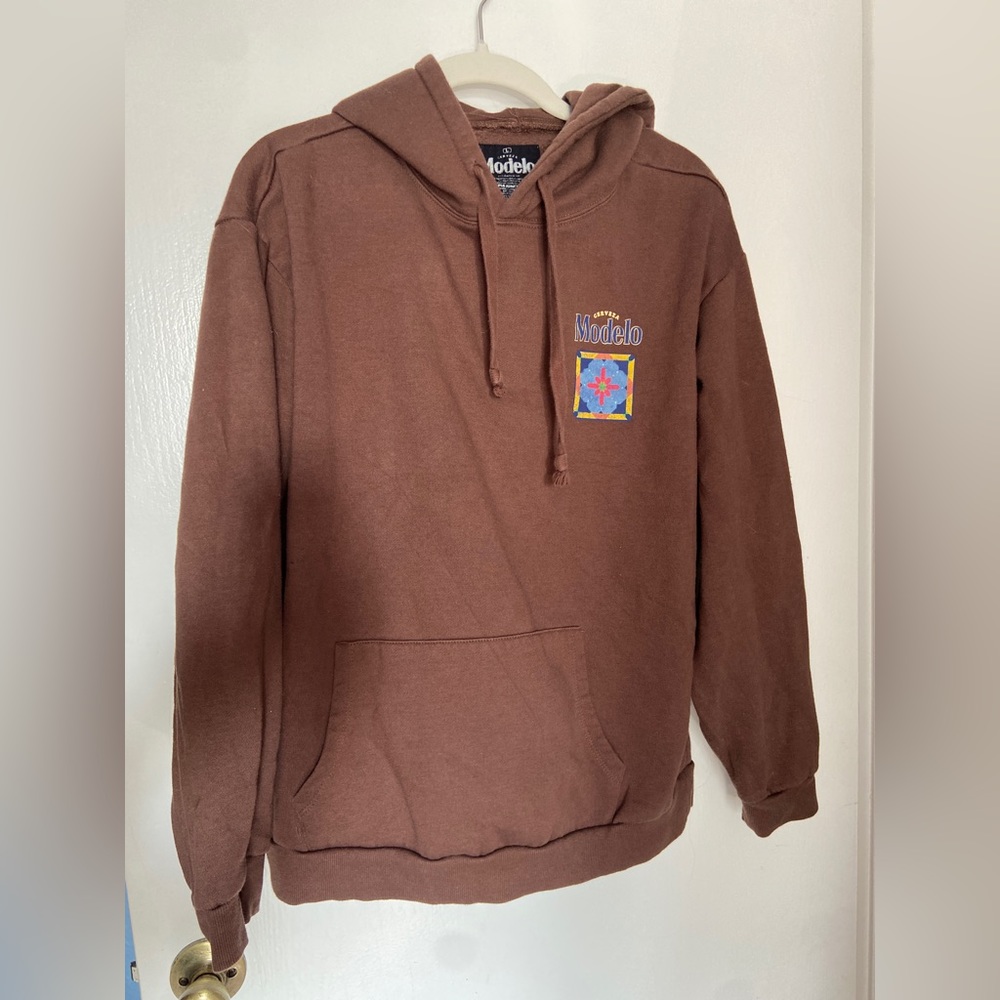 brown modelo hoodie